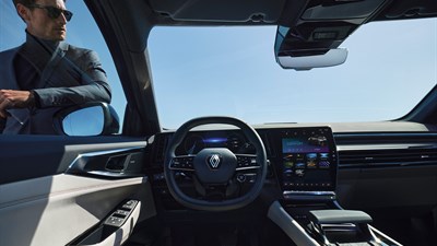 OPENR ЛИНК СО ВГРАДЕНИ УСЛУГИ НА GOOGLE - Renault Espace E-Tech full hybrid