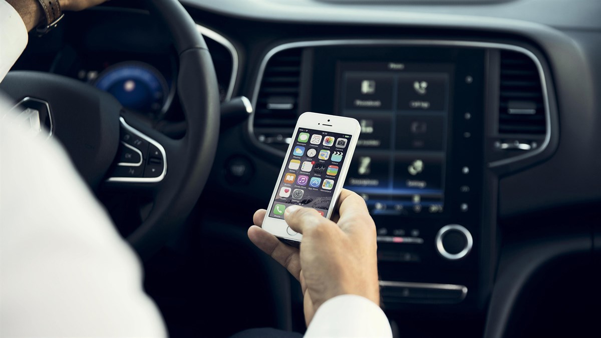 Како да го поврзам мојот iPhone?