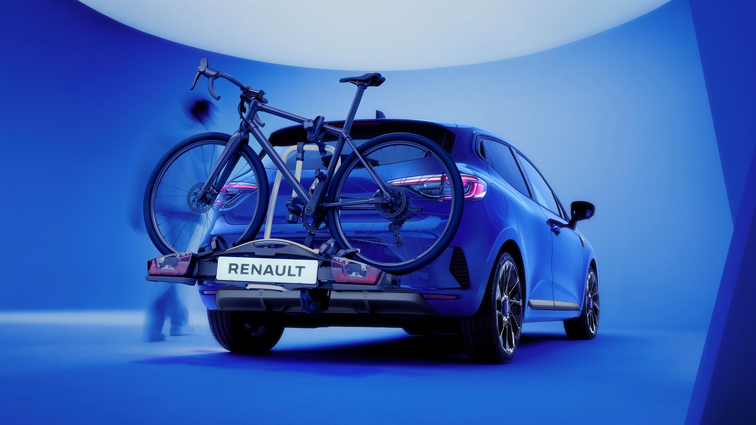 Транспорт - дополнителна опрема - Renault Clio E-Tech full hybrid 
