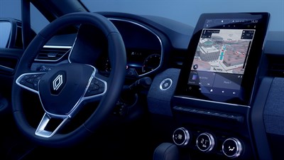 Renault Clio E-Tech целосeн хибрид - мултимедијa - поврзан и со лесна за навигација