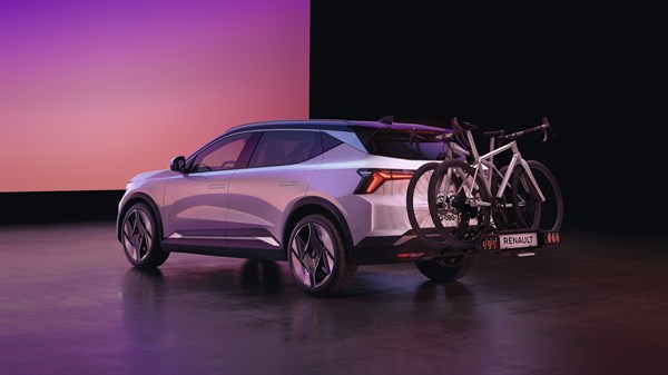 E-Tech 100% electric - driving style - Renault
