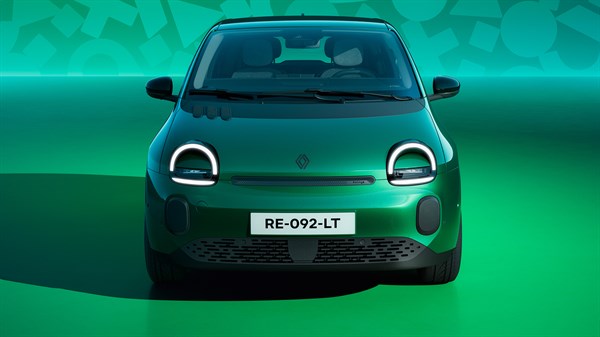 преден поглед на Renault Twingo E-Tech  electric со LED светла