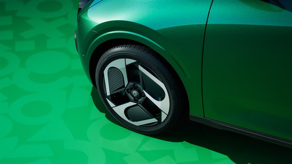 електрични тркала Renault Twingo E-Tech со дијамантска завршница