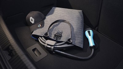Megane E-Tech 100% електричен - додатоци - вратоврска за кабел и чанта